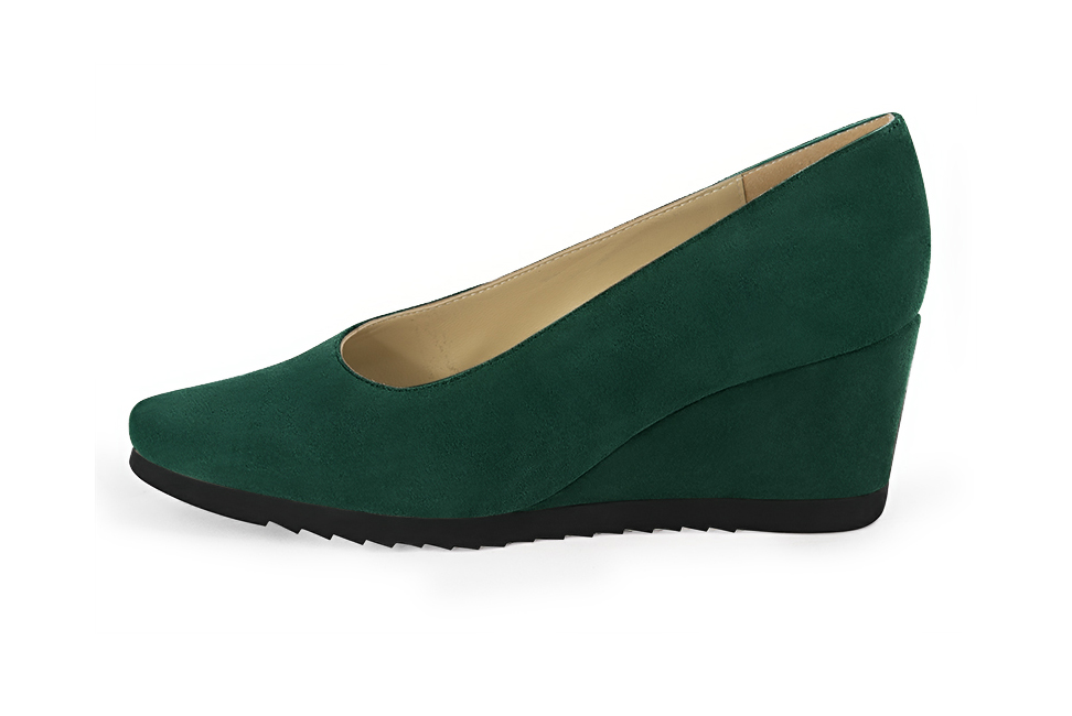 French elegance and refinement for these forest green dress pumps, with a round neckline, 
                available in many subtle leather and colour combinations. This pretty wedge heel pump will be perfect for "everyday".
To be personalized with your materials and colors.   
                Matching clutches for parties, ceremonies and weddings.   
                You can customize these shoes to perfectly match your tastes or needs, and have a unique model.  
                Choice of leathers, colours, knots and heels. 
                Wide range of materials and shades carefully chosen.  
                Rich collection of flat, low, mid and high heels.  
                Small and large shoe sizes - Florence KOOIJMAN